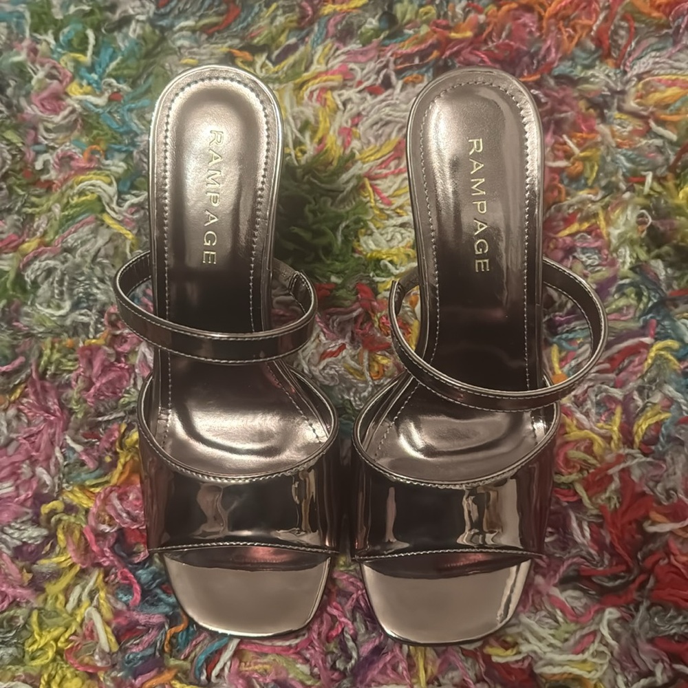 NWOT Rampage Metallic Gunmetal/Bronze Heels - Picture 5 of 6
